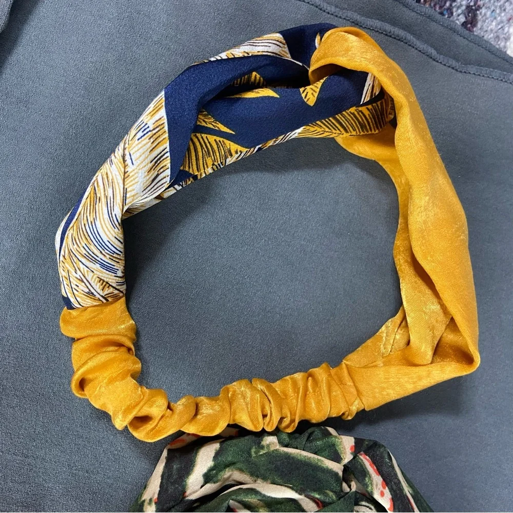 3/$12 Bundle of 2 Knot Fabric Headbands & Multifunctional Seamless Head Wear